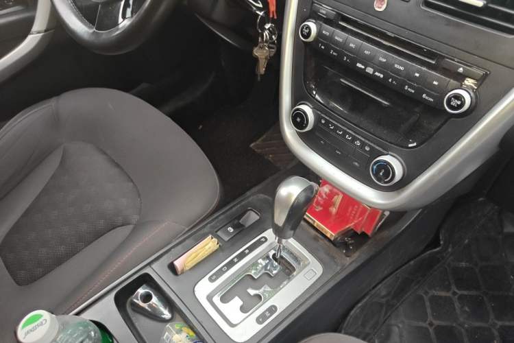 Used Bestune X80 2013 2.0L automatic comfort version Gear Lever