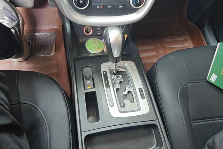 Used Bestune X80 2013 2.0L automatic comfort version Gear Lever