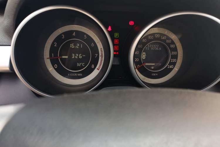 Used Bestune X80 2013 2.3L automatic luxury version Instrument Cluster