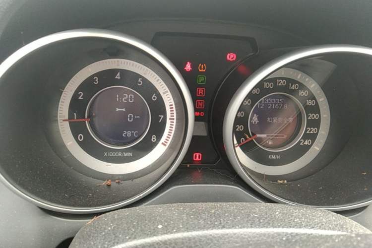 Used Bestune X80 2013 2.0L automatic luxury version Instrument Cluster