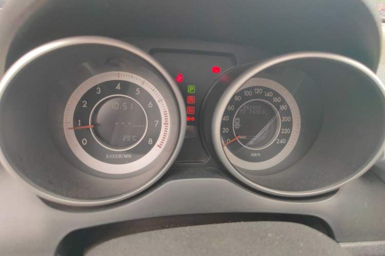 Used Bestune X80 2013 2.0L automatic luxury version Instrument Cluster