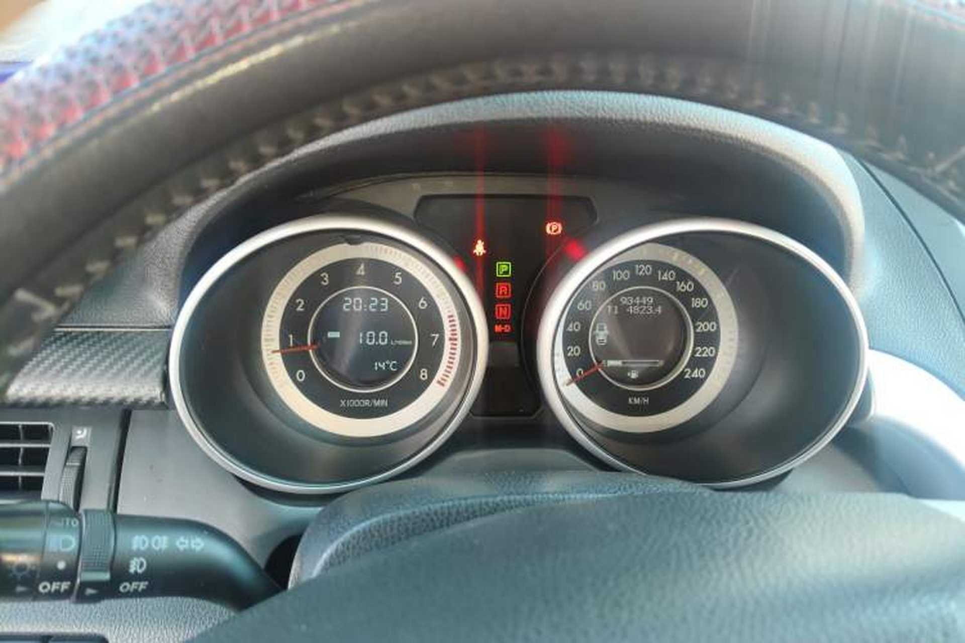 Used Bestune X80 2013 2.0L automatic luxury version Instrument Cluster
