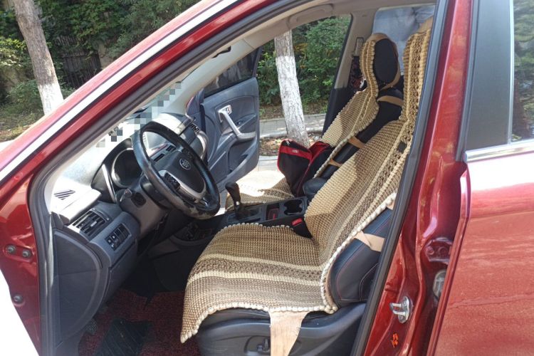 Used Bestune X80 2013 2.0L manual luxury version Left Front Seat