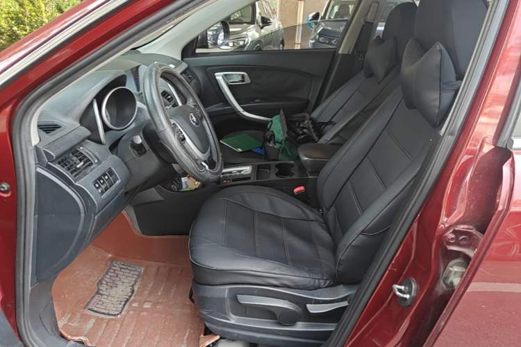Used Bestune X80 2013 2.0L automatic comfort version Left Front Seat