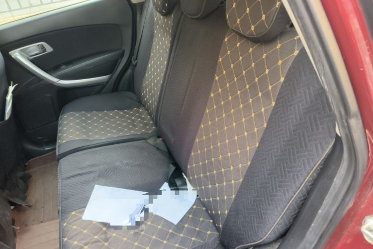 Used Bestune X80 2013 2.0L automatic comfort version Left Rear Seat