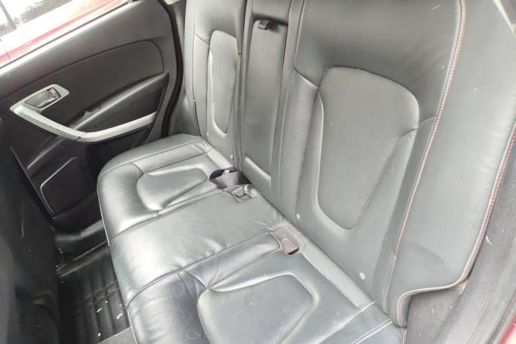 Used Bestune X80 2013 2.0L manual luxury version Left Rear Seat