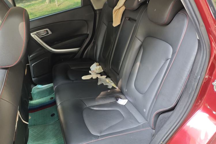 Used Bestune X80 2013 2.0L manual luxury version Left Rear Seat