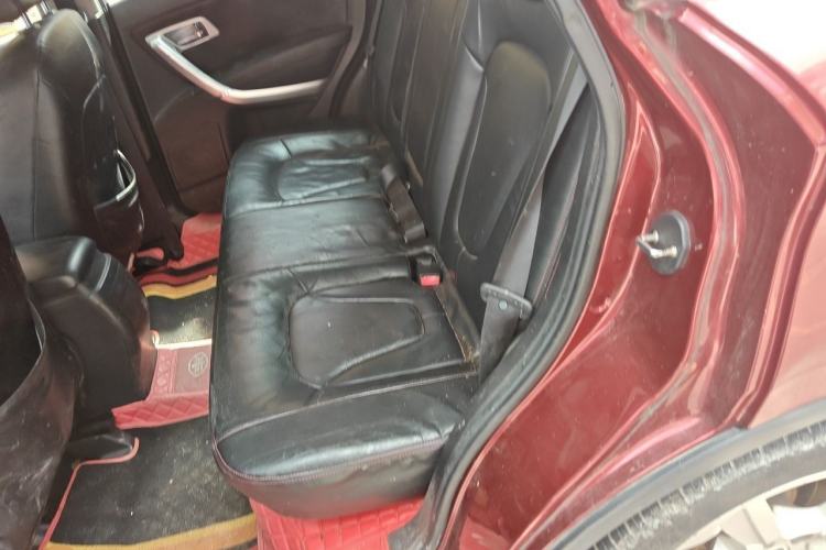 Used Bestune X80 2013 2.0L automatic comfort version Left Rear Seat