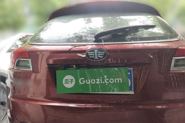 Used Bestune X80 2013 2.0L manual luxury version Rear