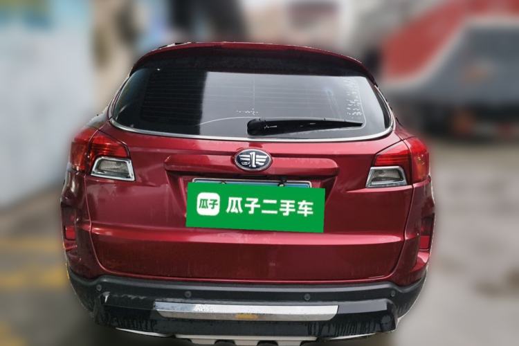Used Bestune X80 2013 2.0L automatic comfort version Rear