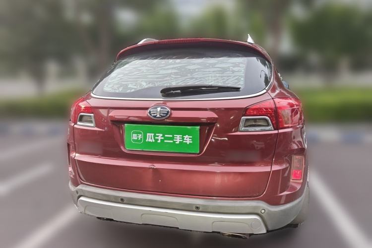 Used Bestune X80 2013 2.0L automatic comfort version Rear