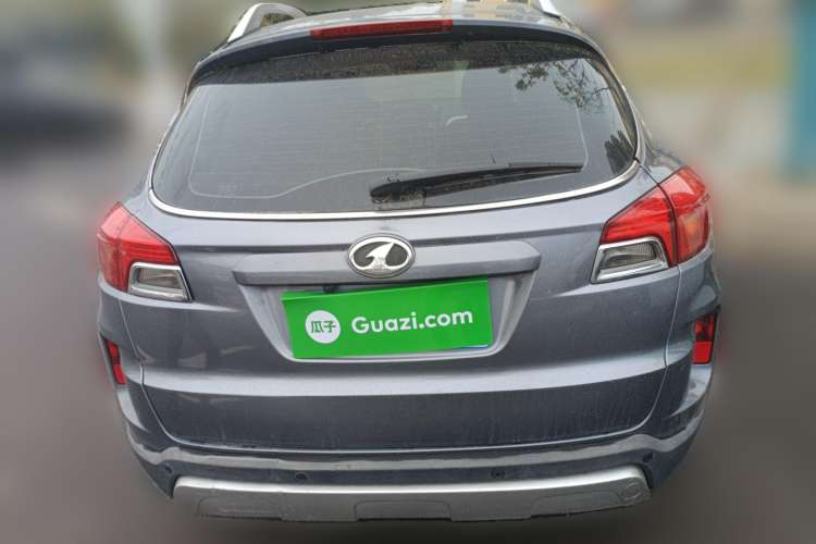 Used Bestune X80 2013 2.0L automatic luxury version Rear