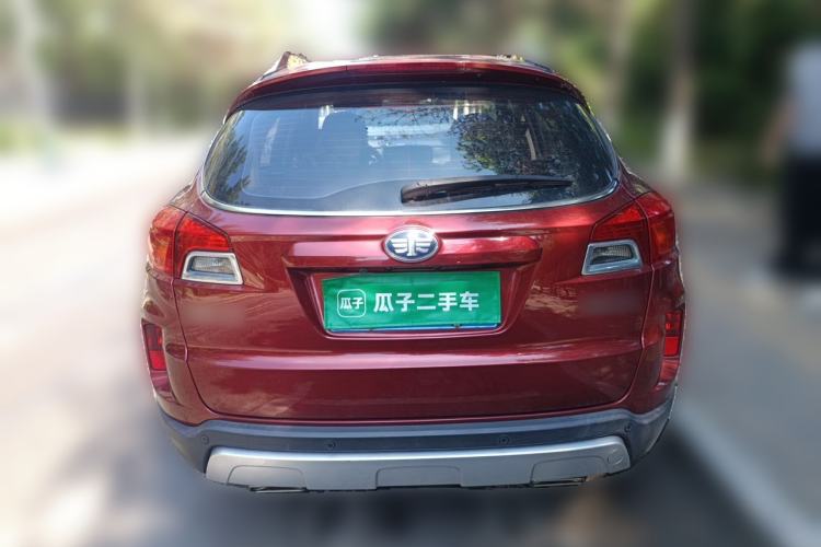 Used Bestune X80 2013 2.0L manual luxury version Rear