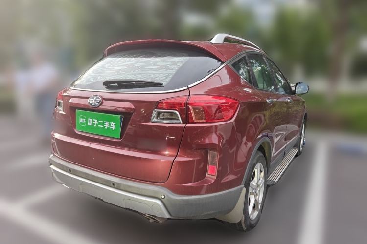 Used Bestune X80 2013 2.0L automatic comfort version Rear Right 45 Deg