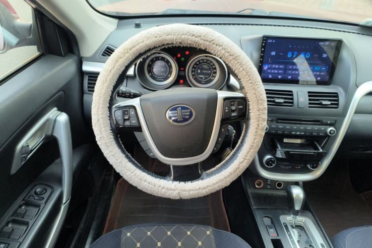 Used Bestune X80 2013 2.0L automatic comfort version Steering Wheel
