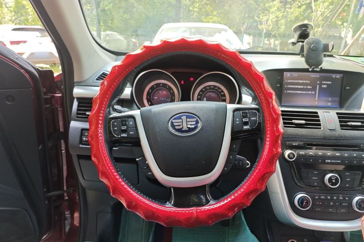 Used Bestune X80 2013 2.0L manual luxury version Steering Wheel