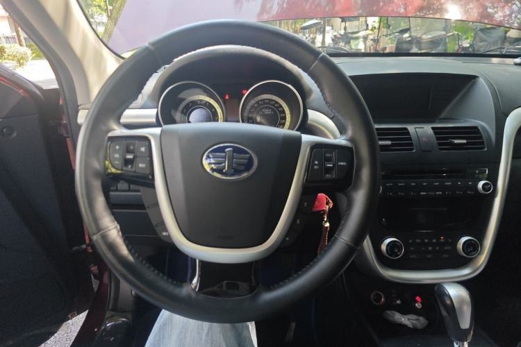 Used Bestune X80 2013 2.0L automatic luxury version Steering Wheel