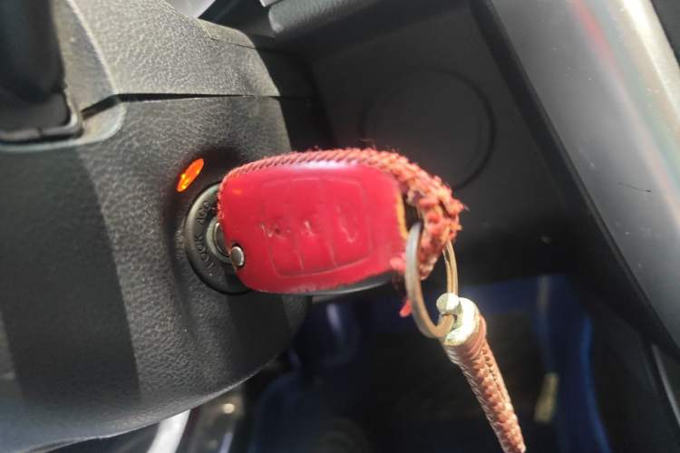Used Bestune X80 2013 2.0L automatic luxury version Vehicle Key