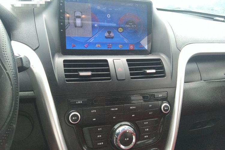 Used Bestune X80 2013 2.0L automatic comfort version Audio And AC Panel