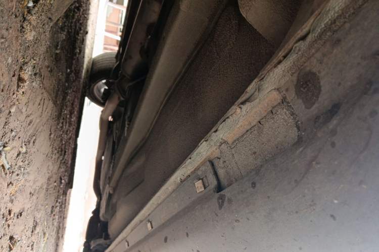 Used Bestune X80 2013 2.0L automatic comfort version Chassis Front Left