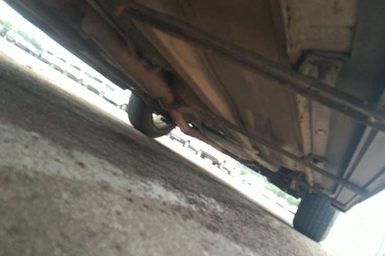 Used Bestune X80 2013 2.0L automatic comfort version Chassis Front Left