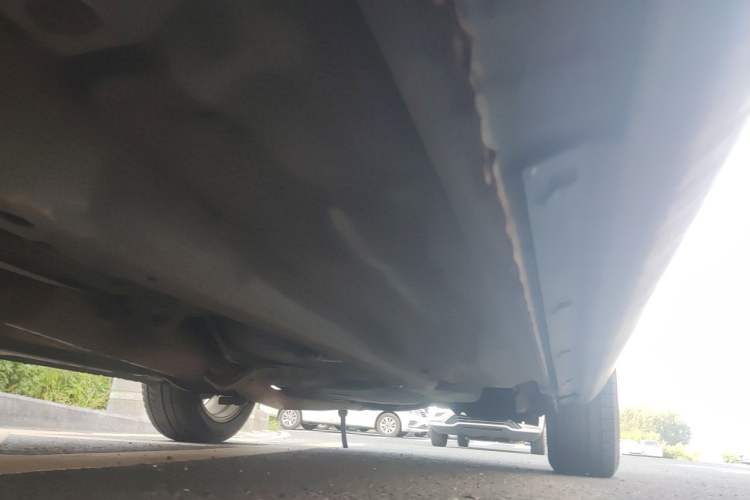 Used Bestune X80 2013 2.0L manual luxury version Chassis Front Left