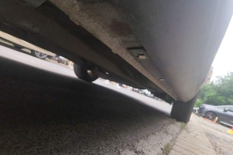 Used Bestune X80 2013 2.0L automatic comfort version Chassis Front Left