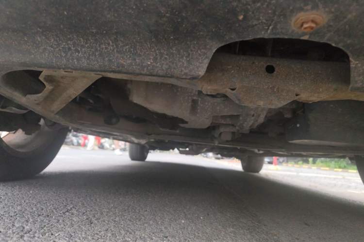 Used Bestune X80 2013 2.0L automatic comfort version Chassis Front