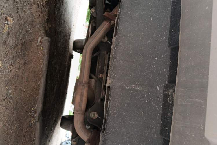 Used Bestune X80 2013 2.0L automatic comfort version Chassis Rear