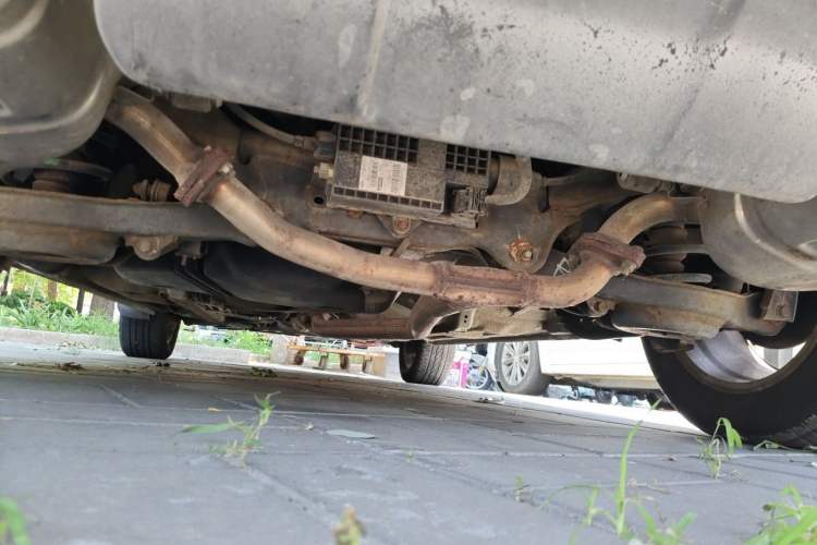 Used Bestune X80 2013 2.0L automatic comfort version Chassis Rear