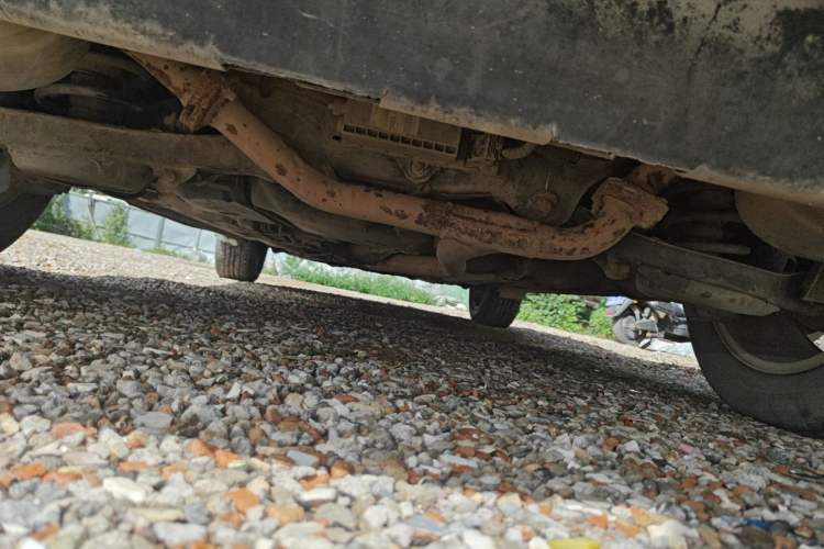 Used Bestune X80 2013 2.0L automatic luxury version Chassis Rear