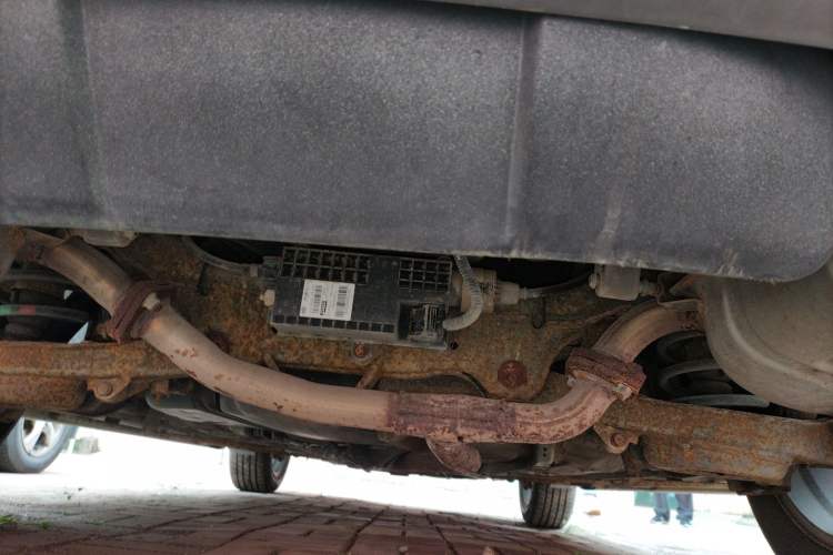 Used Bestune X80 2013 2.0L automatic comfort version Chassis Rear