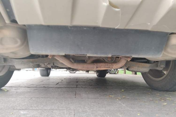 Used Bestune X80 2013 2.0L automatic comfort version Chassis Rear