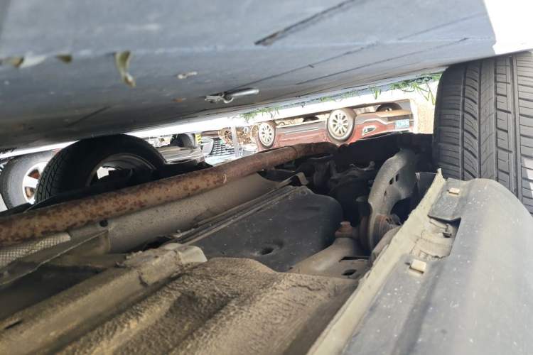 Used Bestune X80 2013 2.0L automatic comfort version Chassis Rear Right