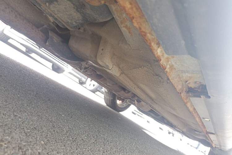 Used Bestune X80 2013 2.0L automatic comfort version Chassis Rear Right