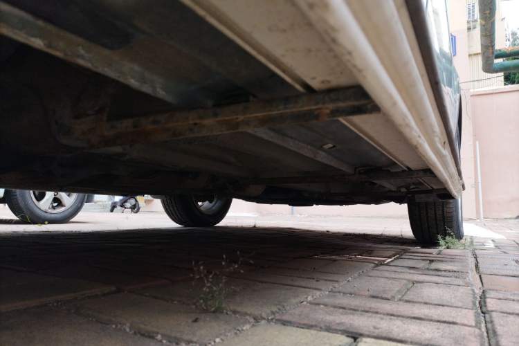 Used Bestune X80 2013 2.0L automatic comfort version Chassis Rear Right