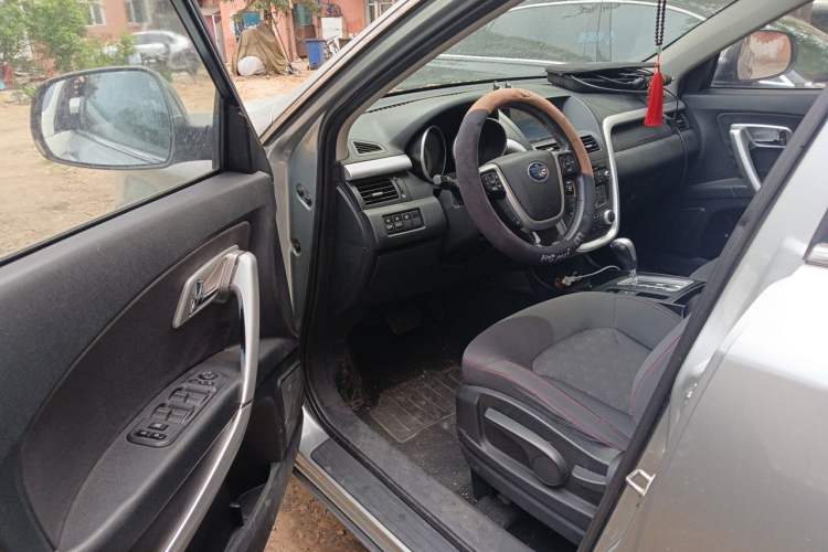 Used Bestune X80 2013 2.0L automatic comfort version Driver Seat
