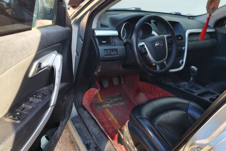 Used Bestune X80 2013 2.0L manual luxury version Driver Seat