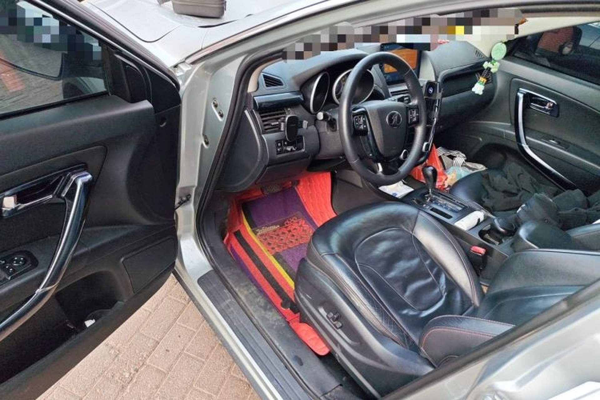 Used Bestune X80 2013 2.3L automatic luxury version Driver Seat