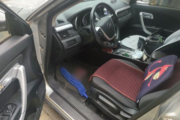 Used Bestune X80 2013 2.0L automatic comfort version Driver Seat