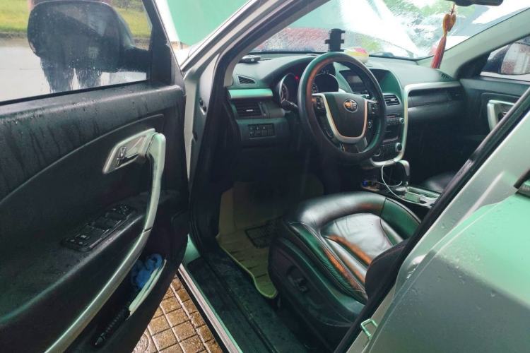 Used Bestune X80 2013 2.0L automatic luxury version Driver Seat