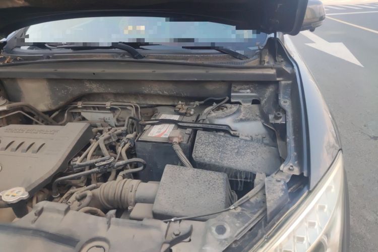 Used Bestune X80 2013 2.0L manual luxury version Engine Bay Left
