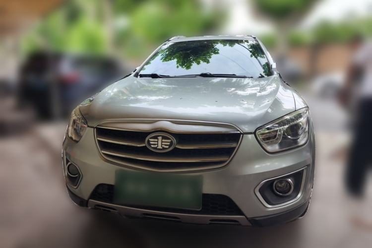 Used Bestune X80 2013 2.0L automatic luxury version Front