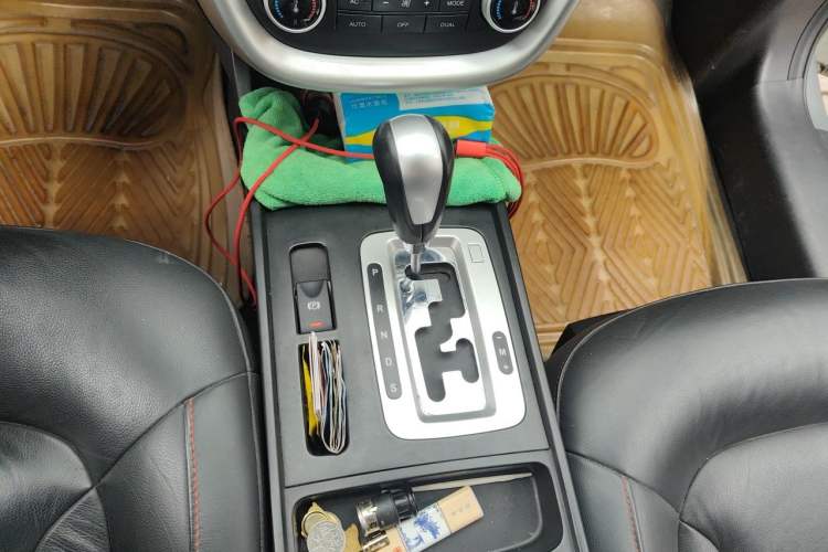 Used Bestune X80 2013 2.0L automatic luxury version Gear Lever