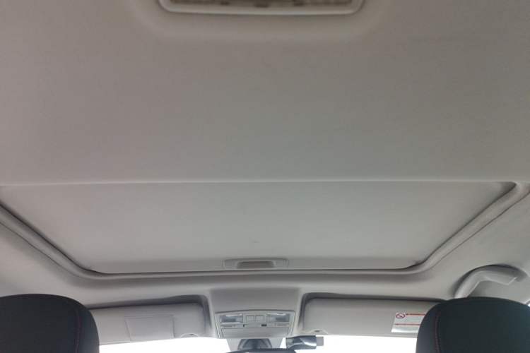Used Bestune X80 2013 2.0L automatic comfort version Headliner