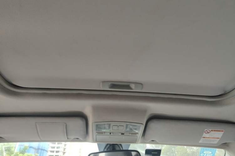 Used Bestune X80 2013 2.0L automatic luxury version Headliner