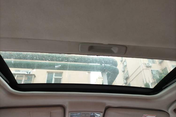 Used Bestune X80 2013 2.0L automatic comfort version Headliner