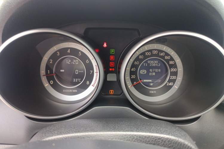 Used Bestune X80 2013 2.0L automatic comfort version Instrument Cluster