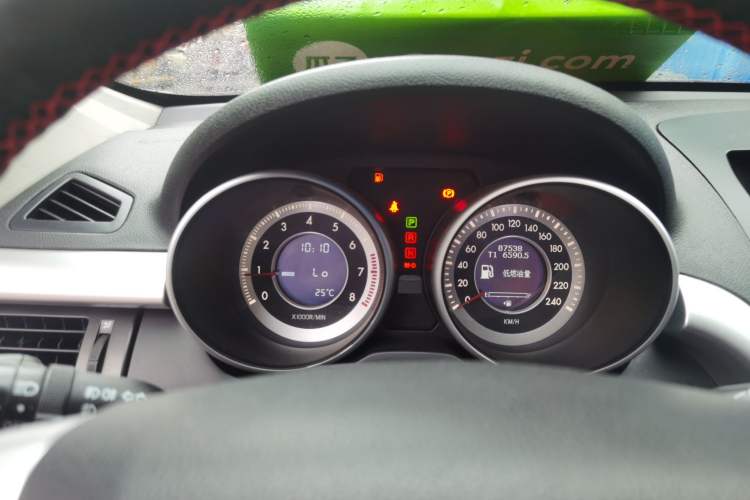 Used Bestune X80 2013 2.0L automatic comfort version Instrument Cluster