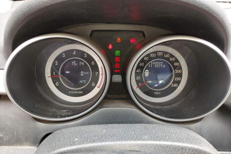 Used Bestune X80 2013 2.0L automatic comfort version Instrument Cluster